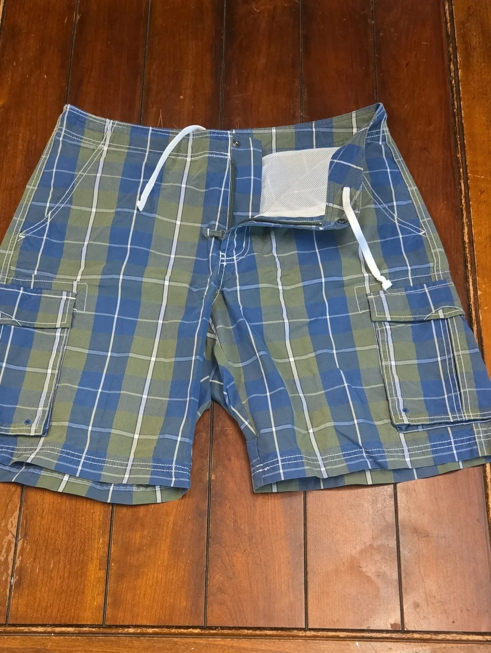 L.L. Bean Men's Plaid Cargo Swim Shorts in Blue & Olive